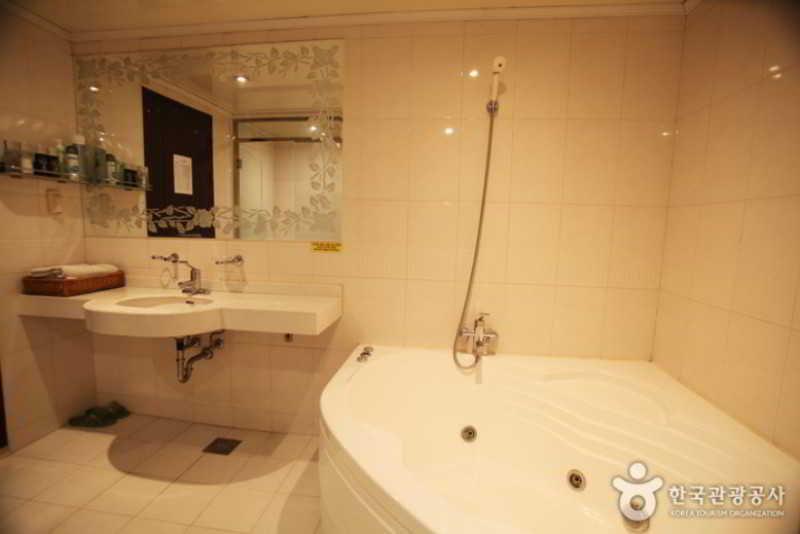 Hotel Noblesse, Yeoksam Seul Dış mekan fotoğraf