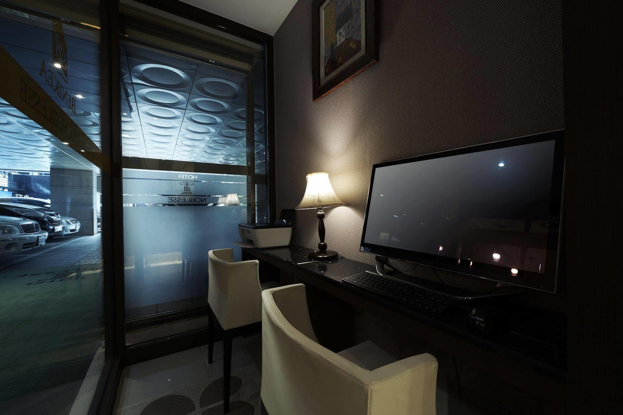 Hotel Noblesse, Yeoksam Seul Dış mekan fotoğraf