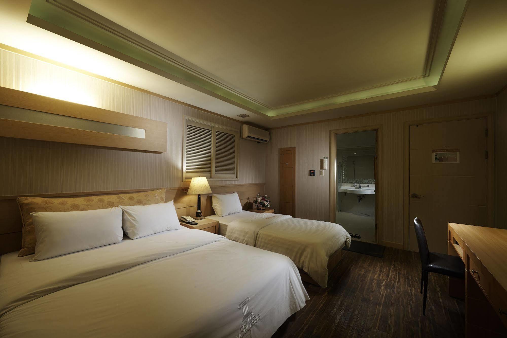 Hotel Noblesse, Yeoksam Seul Dış mekan fotoğraf