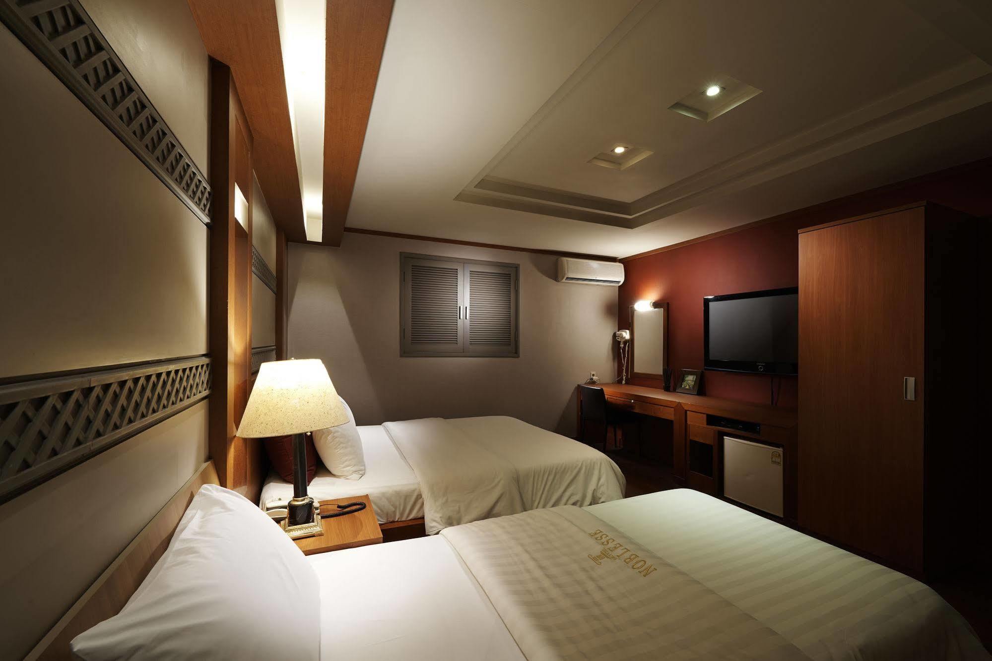 Hotel Noblesse, Yeoksam Seul Dış mekan fotoğraf