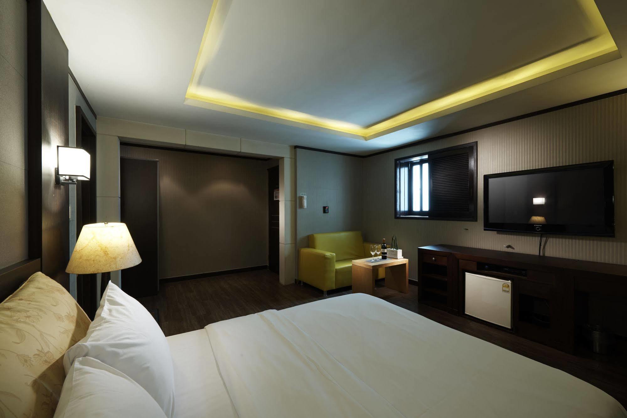 Hotel Noblesse, Yeoksam Seul Dış mekan fotoğraf