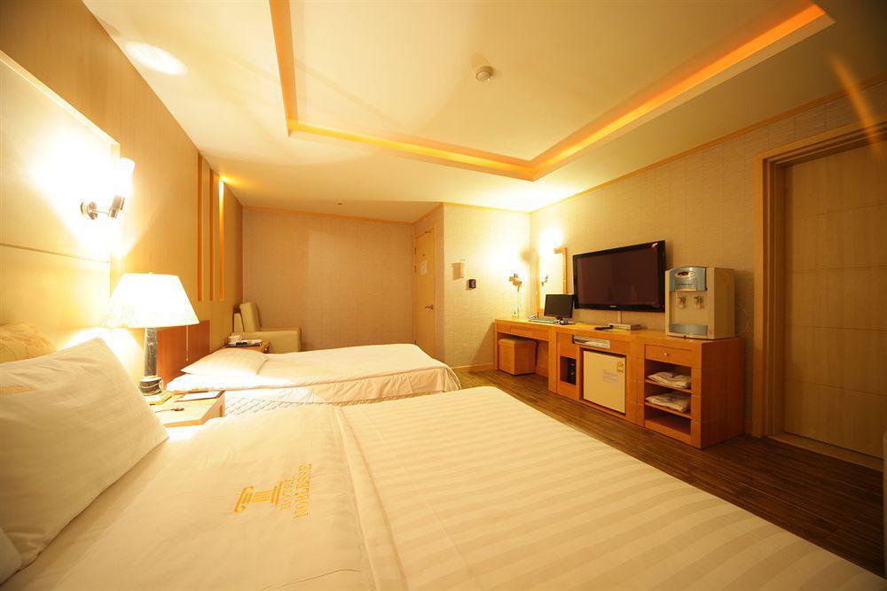 Hotel Noblesse, Yeoksam Seul Dış mekan fotoğraf